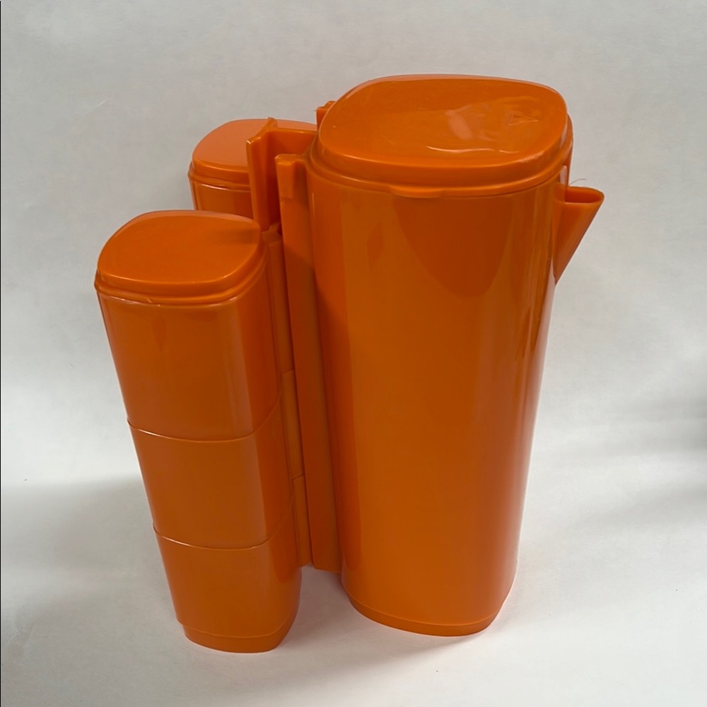 Vintage orange plastic drink Stacking Picnic Set